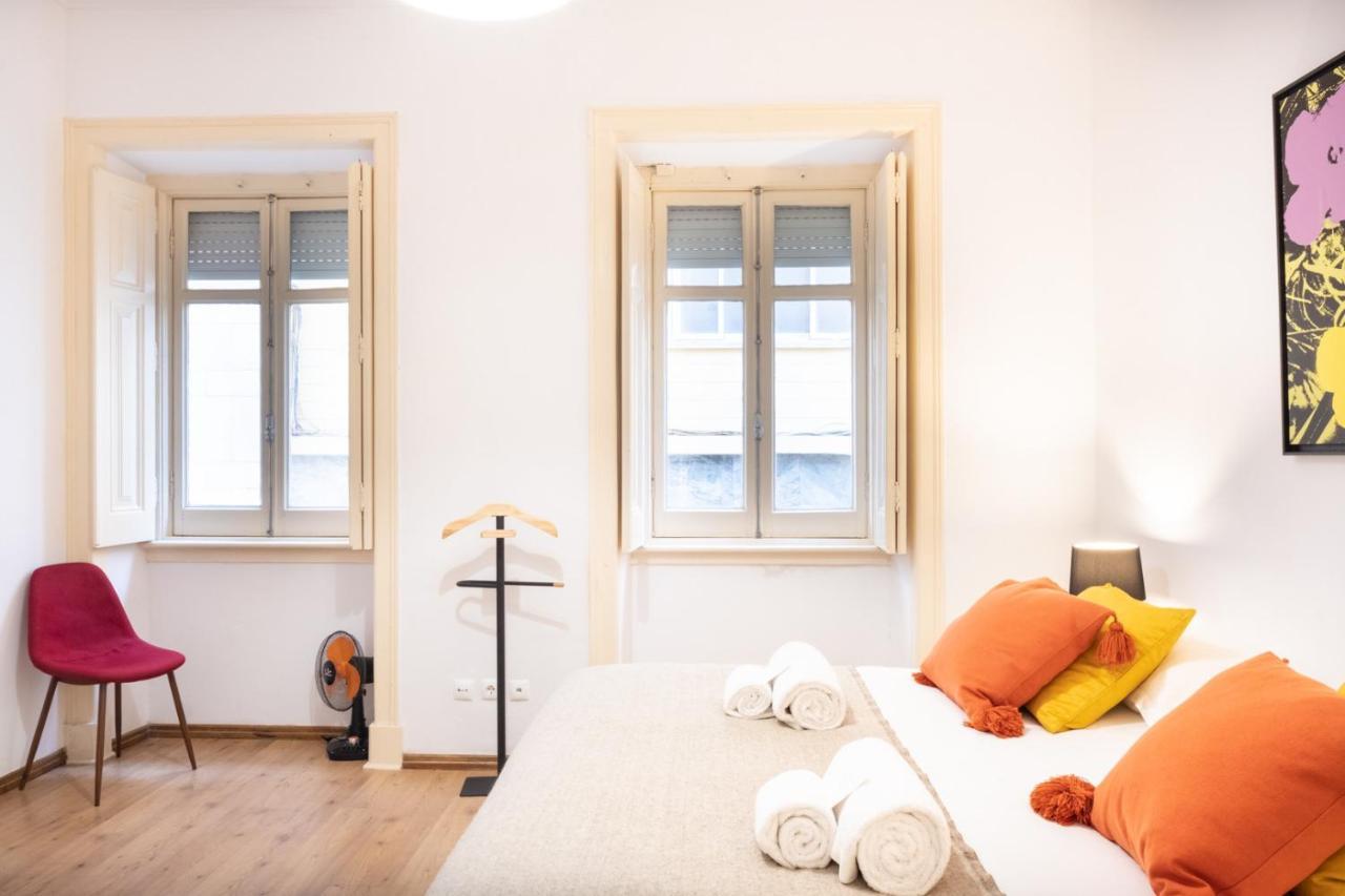 Central Apartment With Terrace By Lovelystay Lisbon Exterior photo