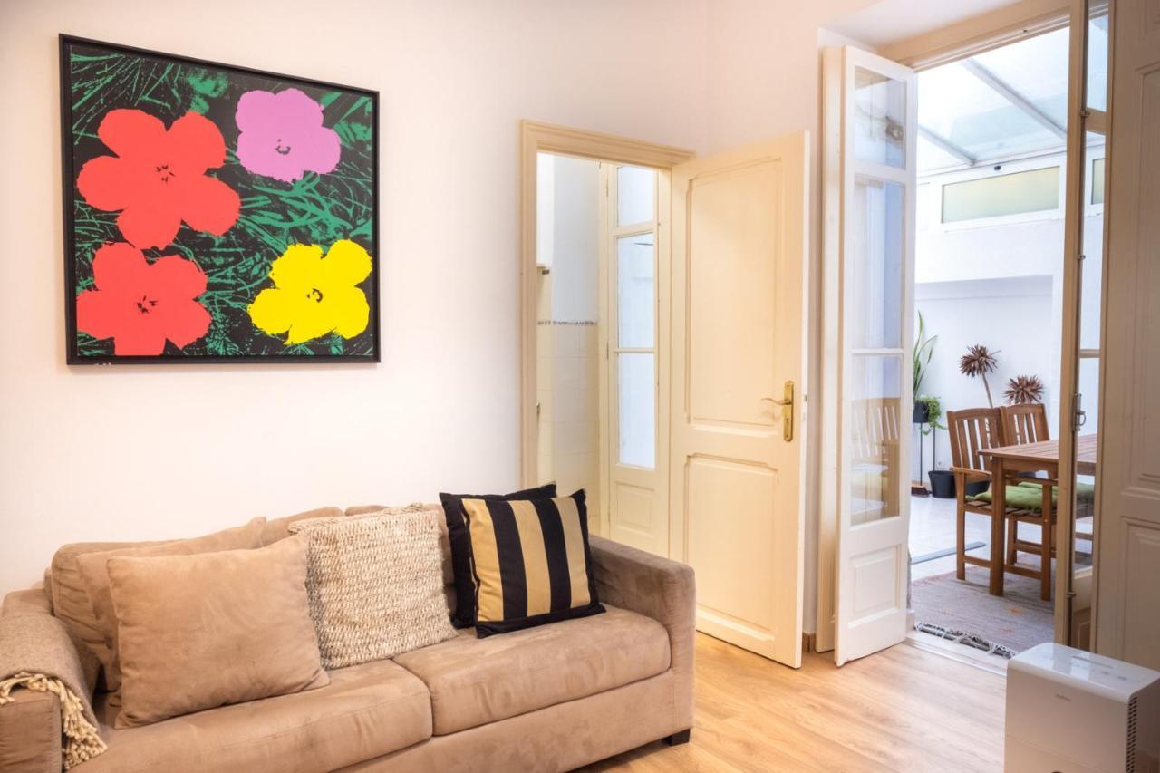 Central Apartment With Terrace By Lovelystay Lisbon Exterior photo