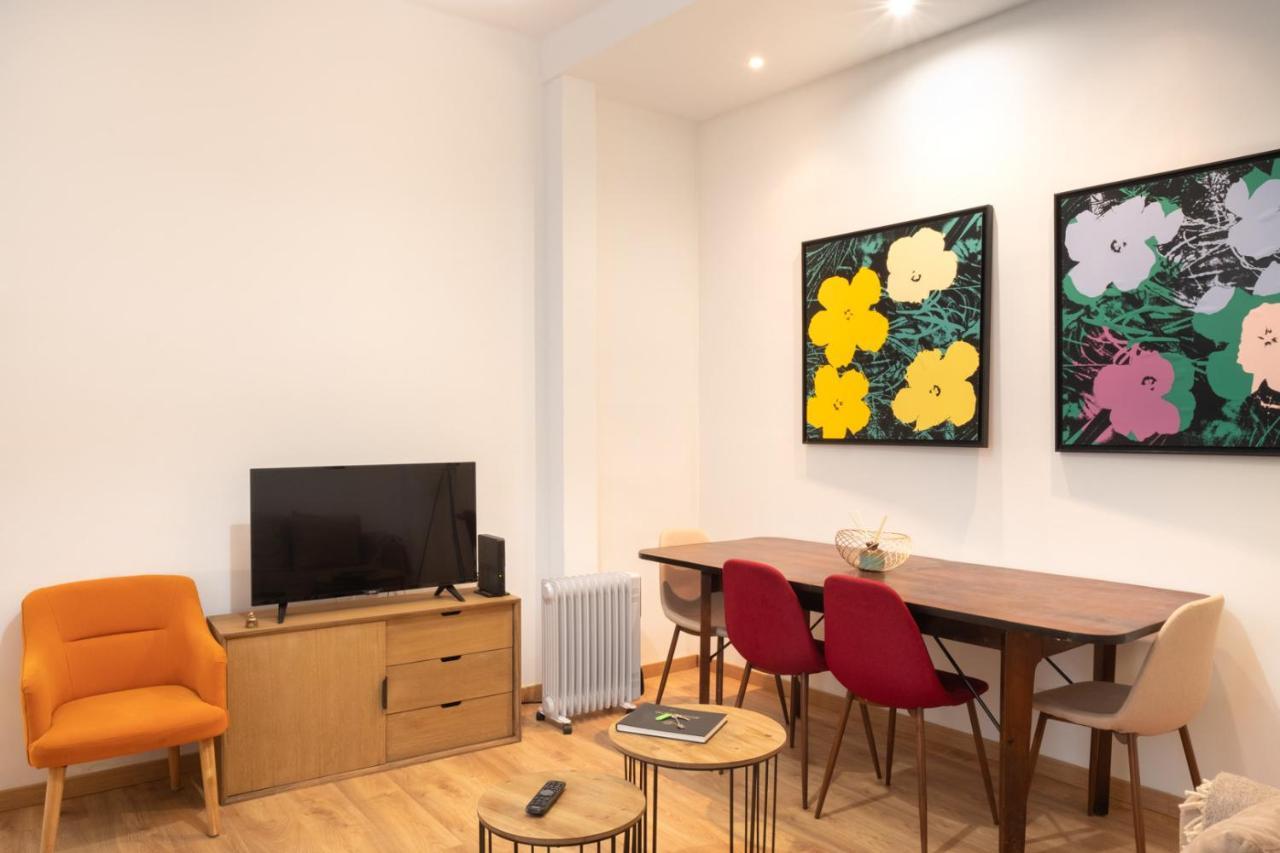 Central Apartment With Terrace By Lovelystay Lisbon Exterior photo